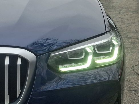 Used 2024 BMW X3 xDrive30i w/ Premium Package image 9