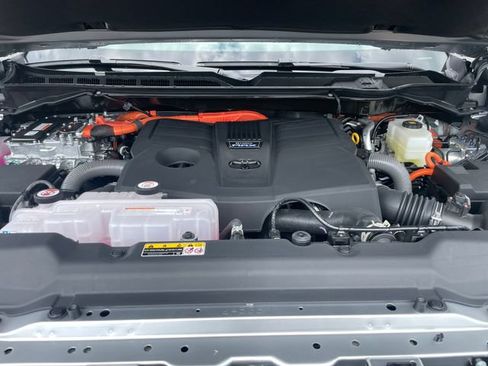New 2026 Toyota Tundra Limited AWD/4WD image 32