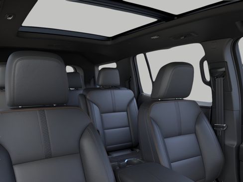 New 2026 Chevrolet Traverse High Country w/ LPO, Floor Liner Package AWD/4WD image 24