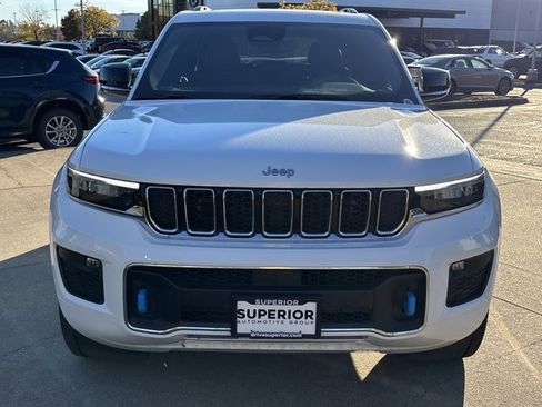 Used 2023 Jeep Grand Cherokee Overland w/ Luxury Tech Group IV image 13