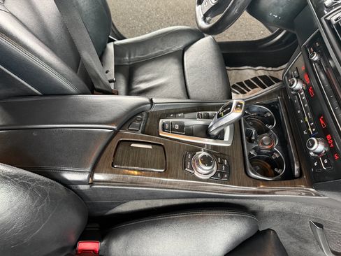 Used 2013 BMW 535i xDrive Sedan AWD/4WD image 25