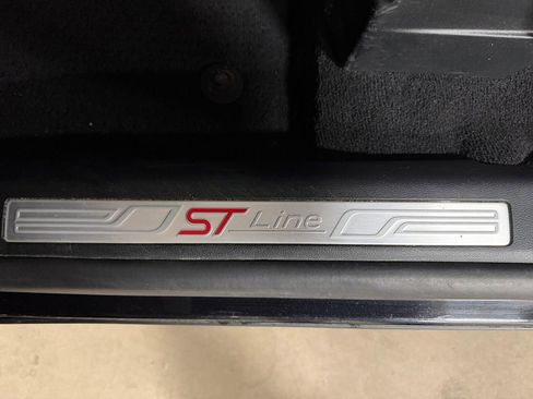 Used 2023 Ford Explorer ST-Line w/ Class IV Trailer Tow Package image 29