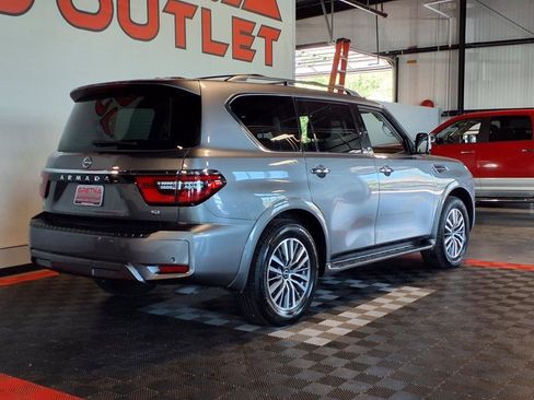 Used 2022 Nissan Armada SL w/ Captain's Chairs Package image 8