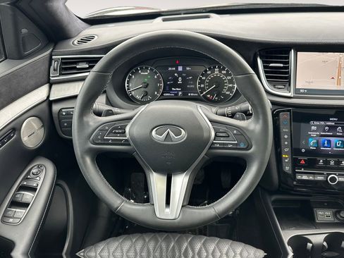 Used 2023 INFINITI QX50 Autograph AWD/4WD image 12