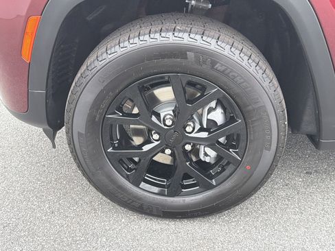 New 2026 Jeep Grand Cherokee Altitude RWD image 13