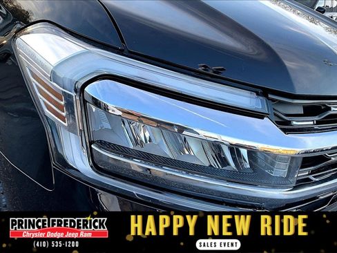 Used 2024 Ford Expedition Max Limited image 25