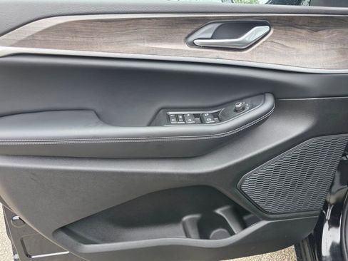 New 2026 Jeep Grand Cherokee Altitude AWD/4WD image 14