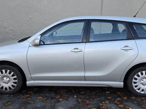 Used 2004 Toyota Matrix XR image 8