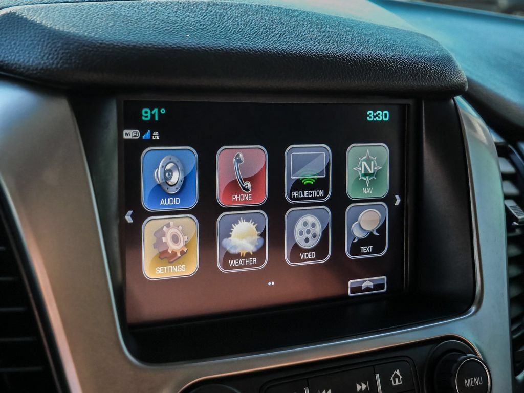 Used 2020 Chevrolet Suburban Premier w/ Premier Plus Edition AWD/4WD image 46