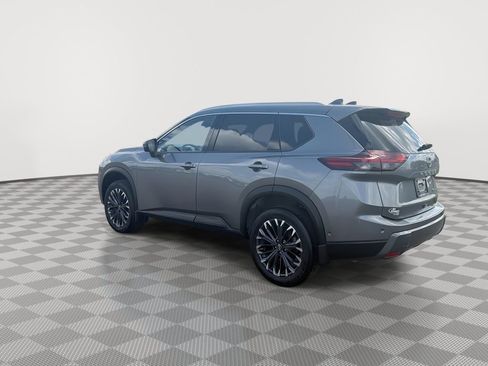 Certified 2025 Nissan Rogue SL w/ Tech Package AWD/4WD image 7