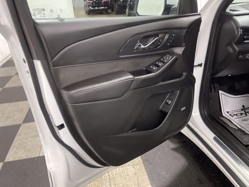 Used 2022 Chevrolet Traverse High Country AWD/4WD image 10
