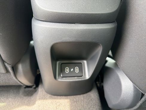 New 2025 Hyundai Elantra SEL FWD image 15