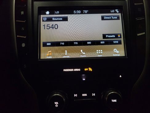 Used 2017 Lincoln MKC Select AWD/4WD image 25
