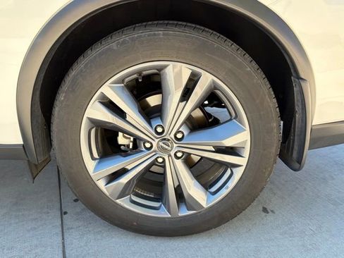 Used 2024 Nissan Murano Platinum w/ Cargo Package image 5