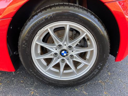 Used 2004 BMW Z4 2.5i image 50