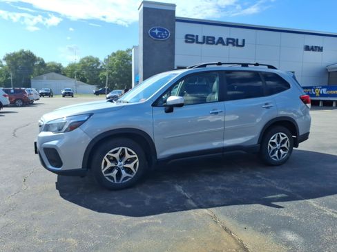 Used 2021 Subaru Forester Premium AWD/4WD image 4