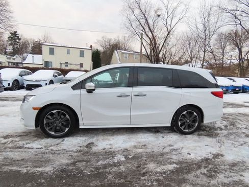 Certified 2023 Honda Odyssey Elite image 3