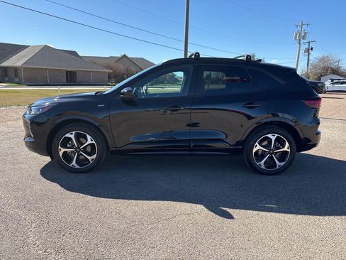 Used 2023 Ford Escape ST-Line Elite image 2