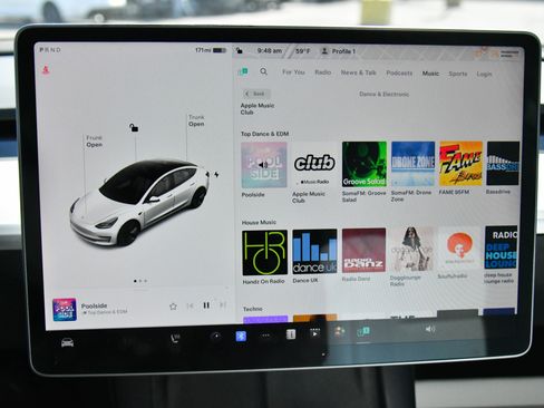 Used 2023 Tesla Model 3 Standard Range RWD image 19