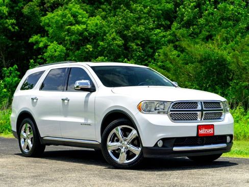 Used 2013 Dodge Durango Citadel w/ Technology Group AWD/4WD image 2