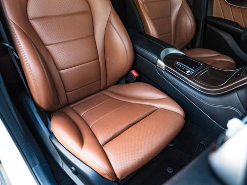 Used 2020 Mercedes-Benz GLC 300 4MATIC Coupe w/ AMG Line image 41