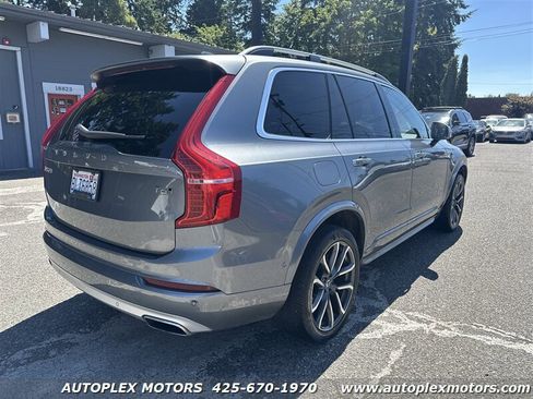 Used 2016 Volvo XC90 T6 Momentum w/ Momentum Plus Package image 8