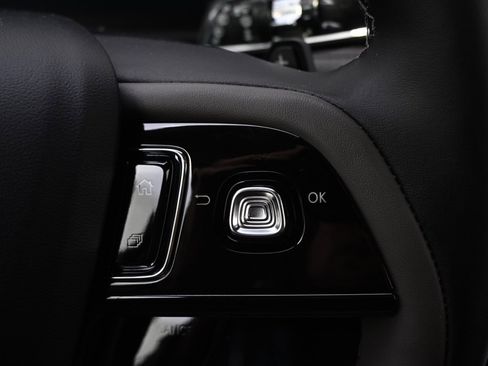 New 2026 Lincoln Corsair Premiere image 32