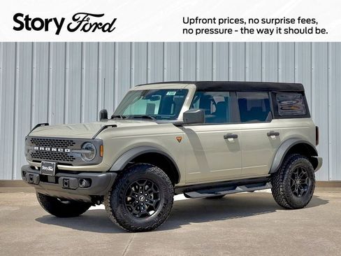 New 2026 Ford Bronco Badlands AWD/4WD image 1