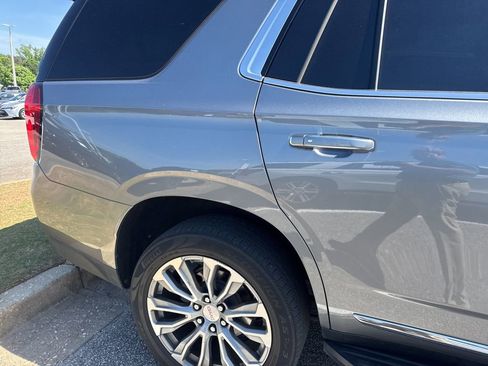 Used 2021 GMC Yukon SLT w/ SLT Premium Package image 7