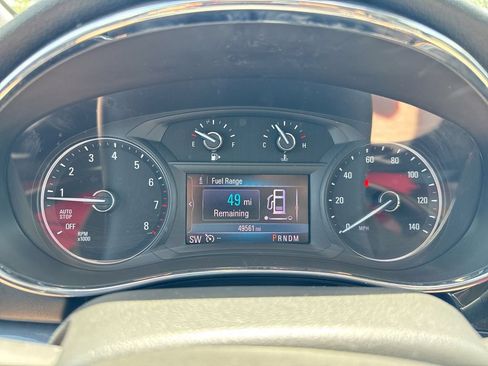Used 2019 Buick Encore Essence w/ Experience Buick Package FWD image 12