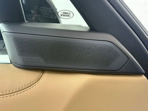 New 2026 Land Rover Range Rover SE image 27