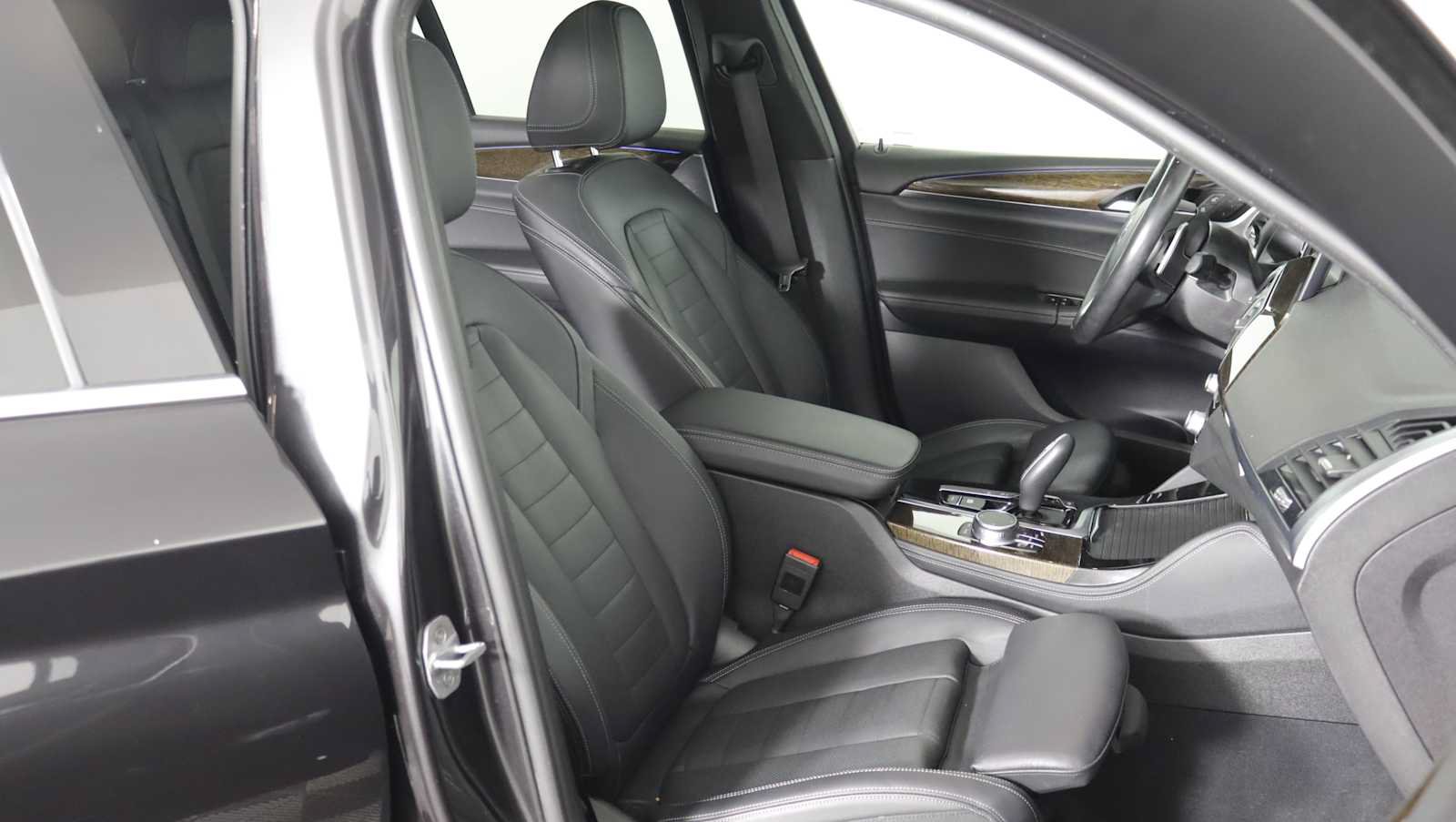 Used 2019 BMW X4 xDrive30i w/ Premium Package AWD/4WD image 10