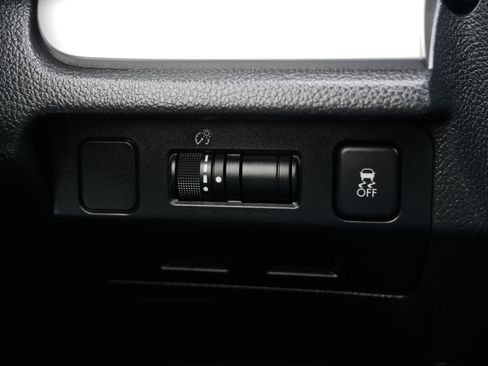 Used 2015 Subaru Crosstrek 2.0i Premium image 26