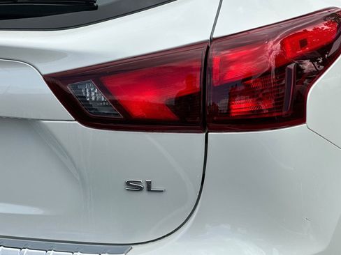 Used 2017 Nissan Rogue Sport SL w/ SL Premium Package FWD image 37