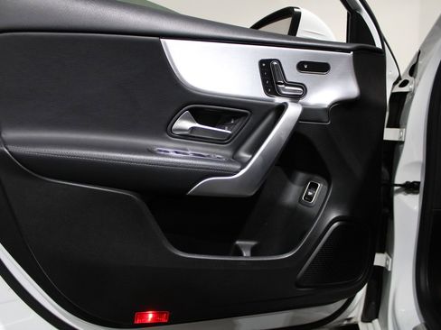 Used 2019 Mercedes-Benz A 220 A 220 image 18
