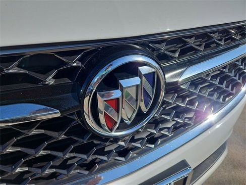 Used 2022 Buick Envision Avenir w/ Technology Package II image 29