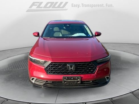 Used 2023 Honda Accord Touring image 3