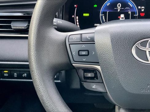 Used 2025 Toyota Camry LE FWD image 22