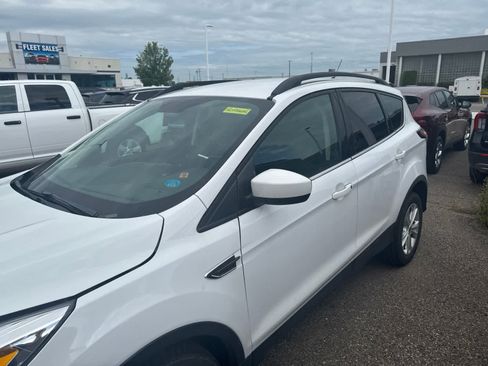 Used 2018 Ford Escape SEL FWD image 19