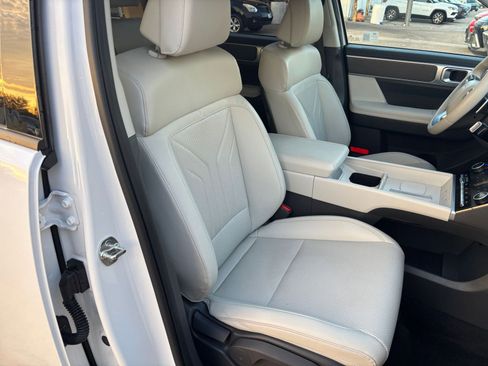 Used 2025 Hyundai Santa Fe SEL image 38