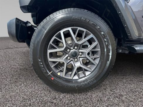 New 2025 Jeep Wrangler Sahara image 11