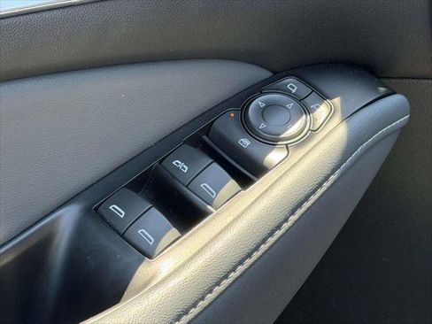 Used 2023 Buick Enclave Essence w/ Experience Buick Package AWD/4WD image 19