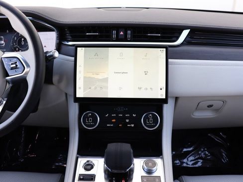 Used 2021 Jaguar F-PACE S AWD/4WD image 45
