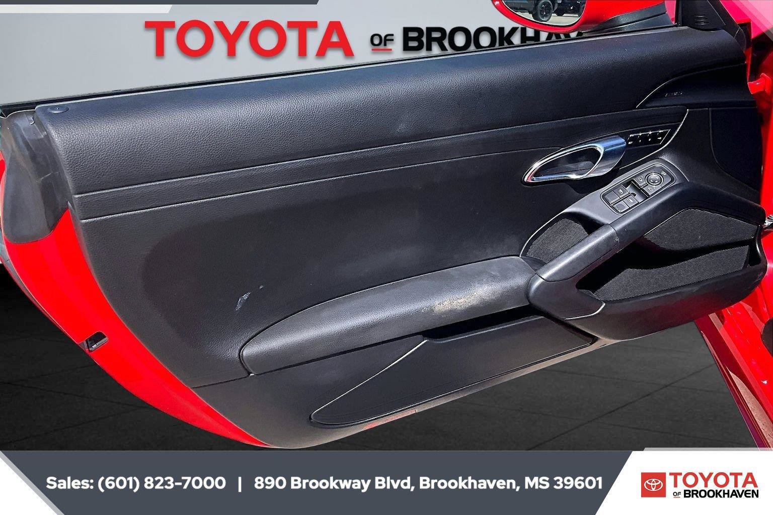 Used 2023 Porsche 718 Boxster RWD image 17