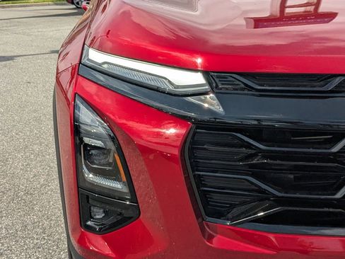 Used 2025 Chevrolet Equinox RS w/ Safety and Technology Package image 9