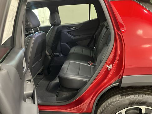 New 2026 Chevrolet Equinox LT w/ Convenience Package II AWD/4WD image 32