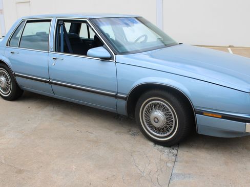 Used 1990 Buick Le Sabre Custom FWD image 2