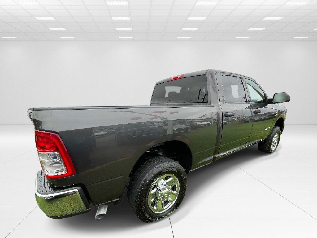 Used 2022 RAM 2500 Tradesman w/ Chrome Appearance Group AWD/4WD image 6