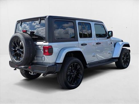 Used 2023 Jeep Wrangler Sahara image 5