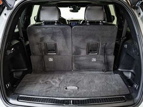 Used 2021 Jeep Grand Cherokee L Laredo image 19